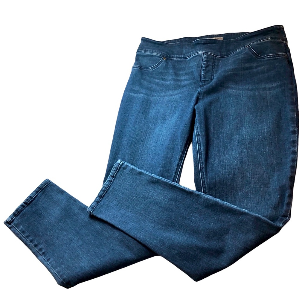 CHICOS SO SLIMMING Brush Denim Fitted Gently Used Cotton Poly Spandex Midrise